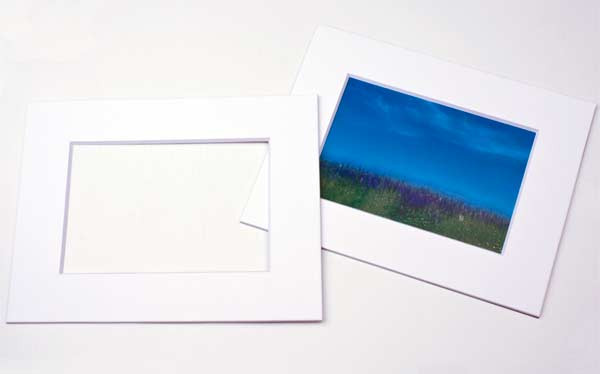 Fertig-Passepartouts Weiß/Weiß 19,4x29,5cm Ausschnitt - äußere Größe 30,5x40,6cm (10 Stück) [MT20005]